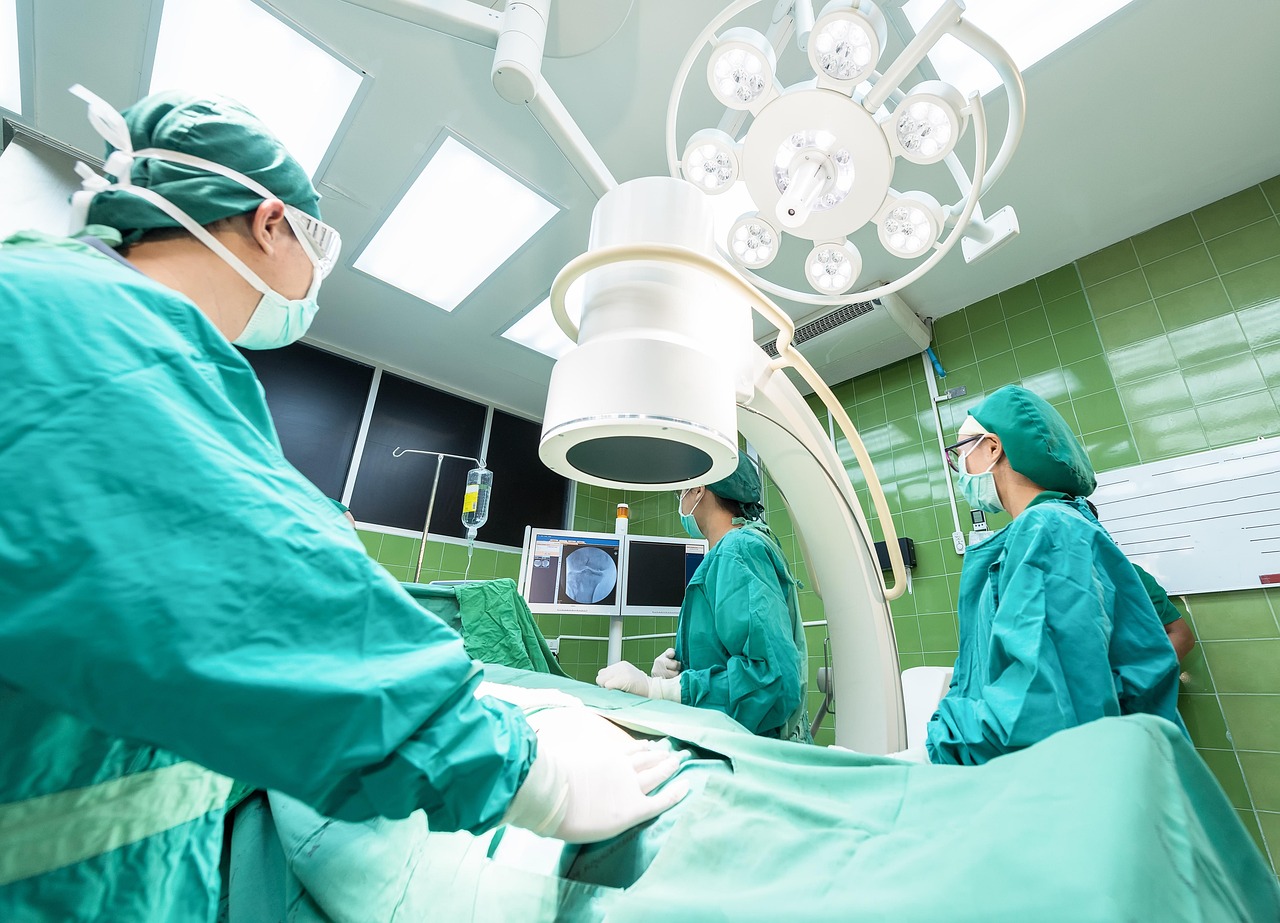 薄毛治療のために病院に行くべき理由は？